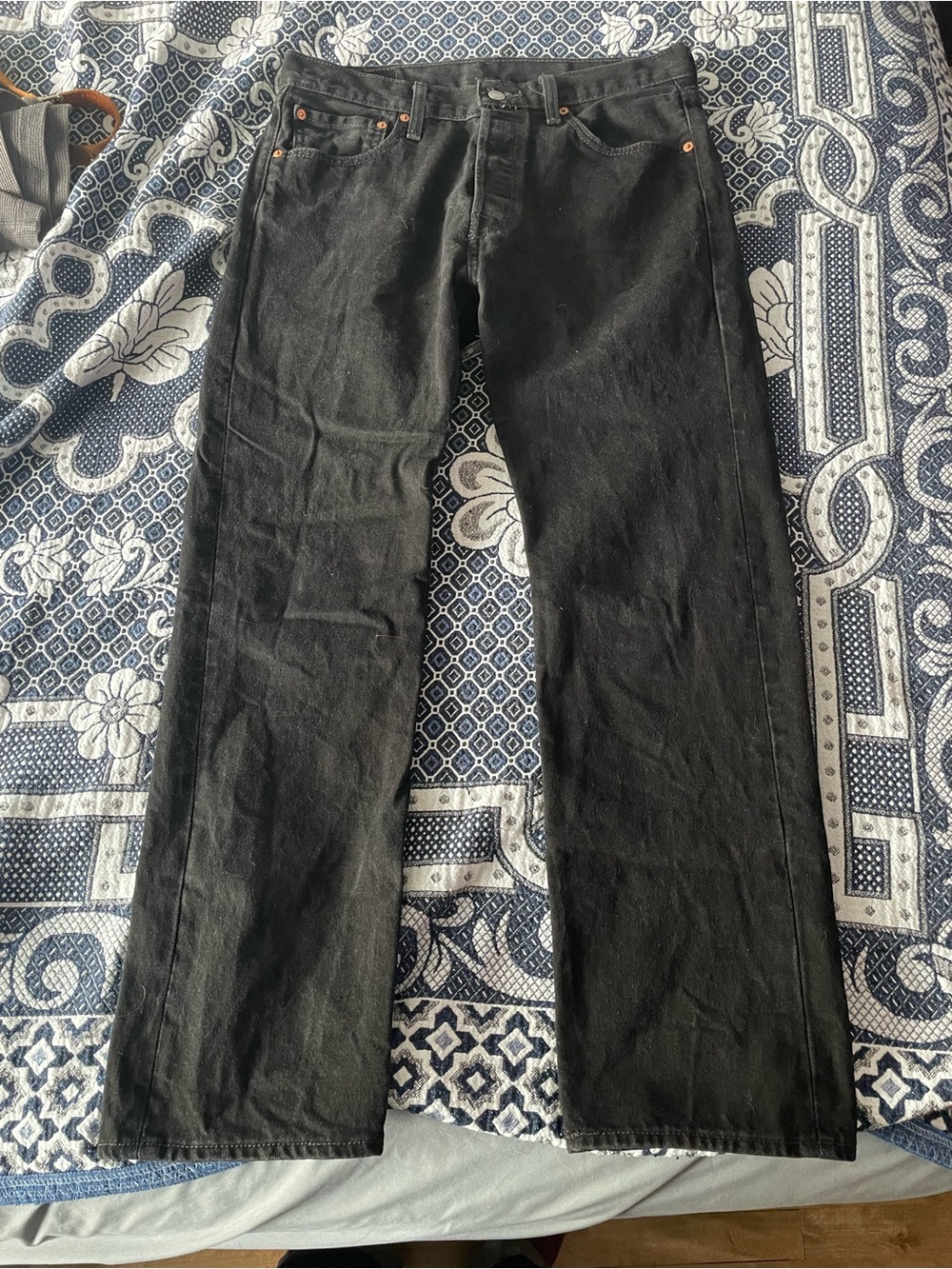 Levi’s 501 black jeans 33x30